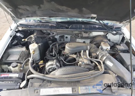 2003 Chevrolet S-10 из США, поврежденный, VIN 1GCCS19X038226929